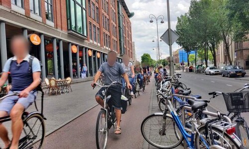 Improving the busy Nieuwmarkt cycle route