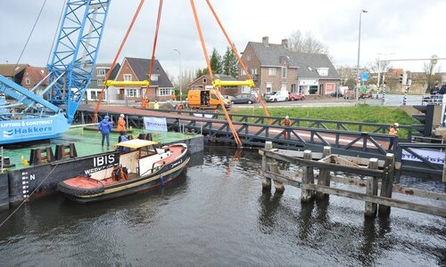 Nieuwe fietsonderdoorgang Aalsmeerderbrug is deels uithijsbaar