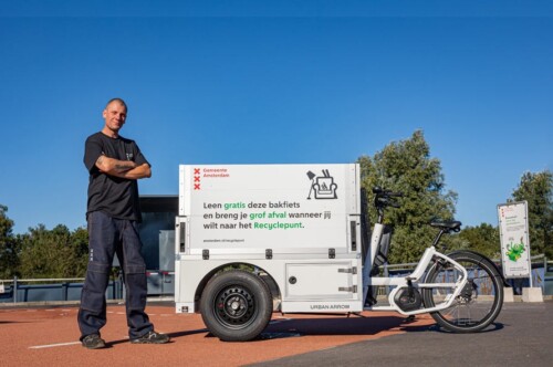E-cargo-bike available for loan for the transport of bulky waste
