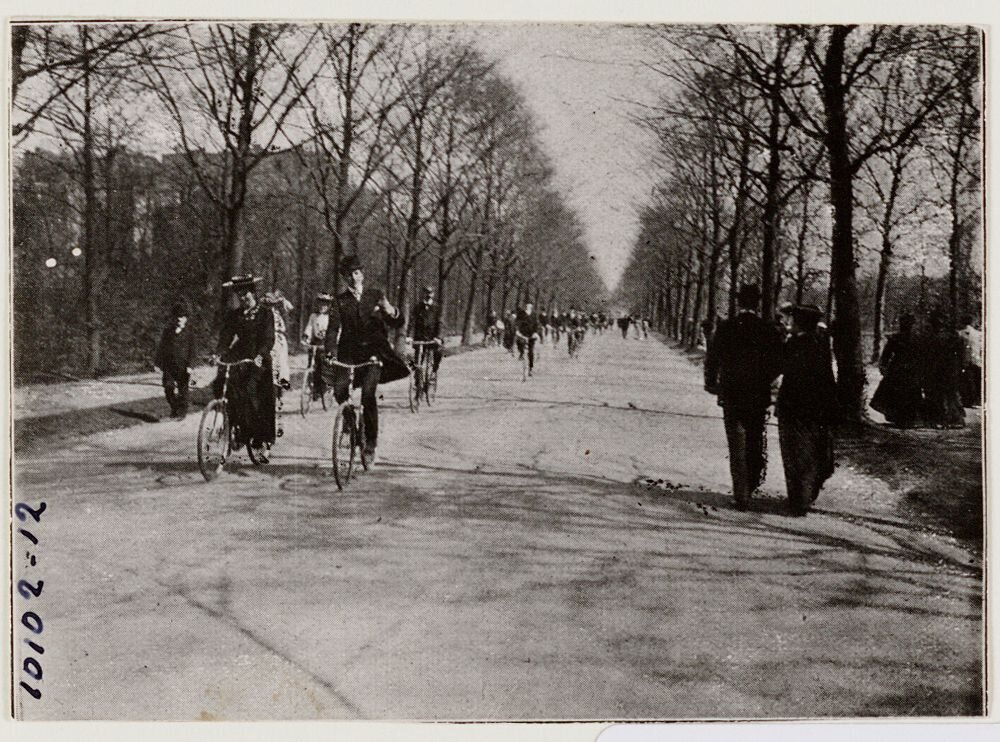 How Amsterdam became a bike city - AMSTERDAM Bike City